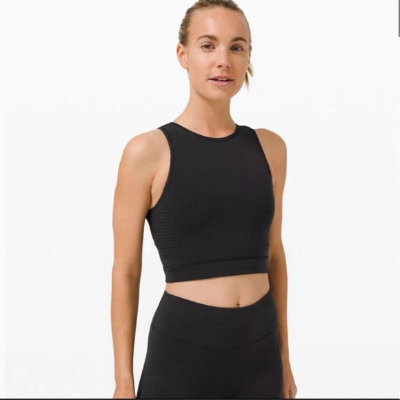 Reveal Crop Tank Velocity *BLCK - Picture 4 of 4